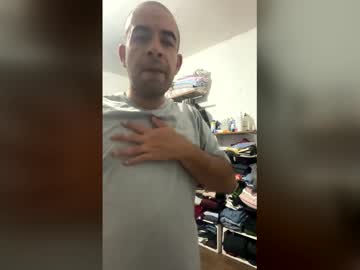 Raditzmx10 Chaturbate stream image from March 14, 2026