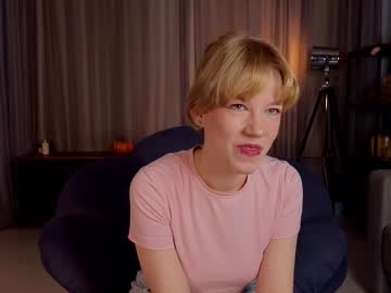 Cherlynreece Chaturbate stream image from March 14, 2026