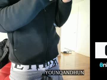 Younqandhunq Chaturbate stream image from March 14, 2026