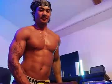 Viniveexxiera Chaturbate stream image from March 14, 2026