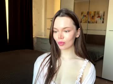 Tinascarlet Chaturbate stream image from March 14, 2026