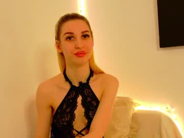 Sia_A Chaturbate stream image from March 14, 2026