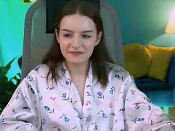 Kelliebanshe Chaturbate stream image from March 14, 2026
