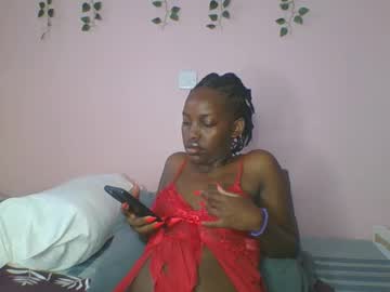 Messyluna Chaturbate stream image from March 14, 2026