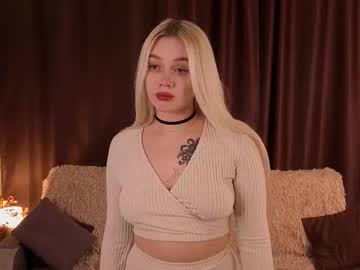 Lucylumi Chaturbate stream image from March 14, 2026