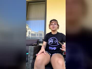 Ubeflavoredcherry Chaturbate stream image from March 14, 2026