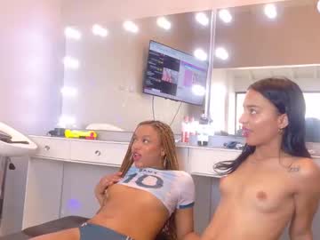 Petitestrawberry18 Chaturbate stream image from March 14, 2026
