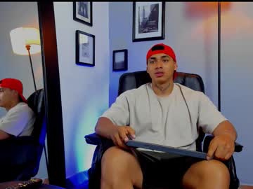 Ronnie_Canford Chaturbate stream image from March 14, 2026