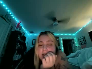 Kaytiebandz Chaturbate stream image from March 14, 2026