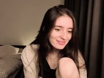 Lisawoo Chaturbate stream image from March 14, 2026