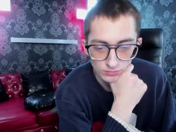 Ronbevs Chaturbate stream image from March 14, 2026