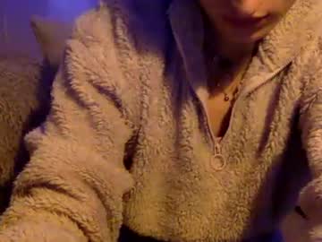 Lilie303 Chaturbate stream image from March 15, 2026