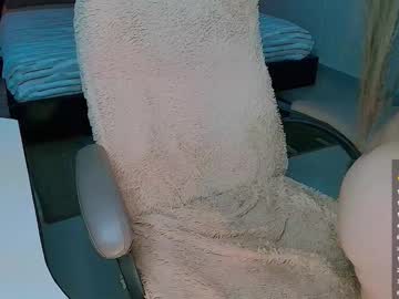 Calisins_ Chaturbate stream image from March 15, 2026