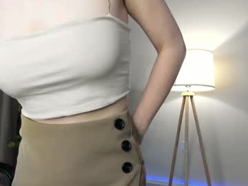 Auroratemptia Chaturbate stream image from March 15, 2026