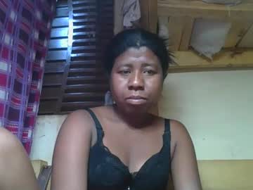Murielleee Chaturbate stream image from March 15, 2026