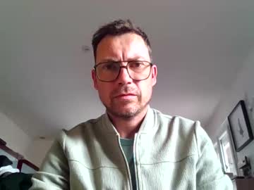 Pchittt Chaturbate stream image from March 15, 2026