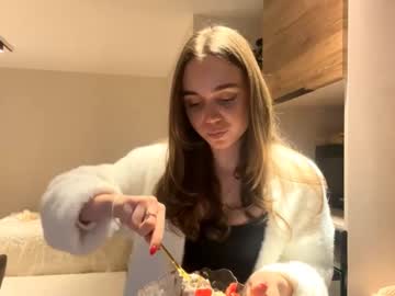 Giselewestphal Chaturbate stream image from March 15, 2026