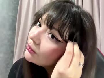 Kristinevelastegui Chaturbate stream image from March 15, 2026