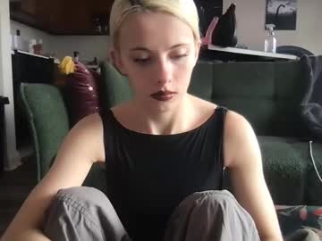 Venustheflytrap Chaturbate stream image from March 15, 2026