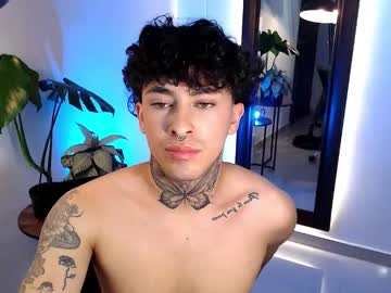 Stevennavarro Chaturbate stream image from March 16, 2026