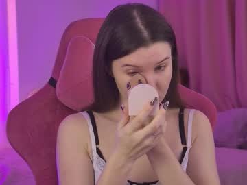 Agatawillis Chaturbate stream image from March 16, 2026