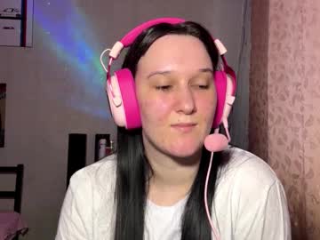 Chandamickens Chaturbate stream image from March 16, 2026