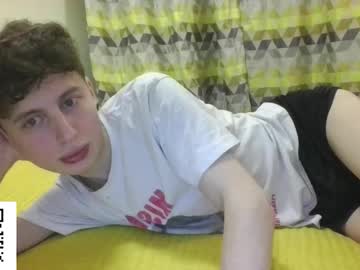 Crispinver Chaturbate stream image from March 16, 2026