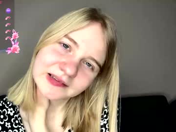 Phyllisearney Chaturbate stream image from March 16, 2026