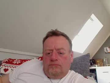 Runepetter Chaturbate stream image from March 16, 2026