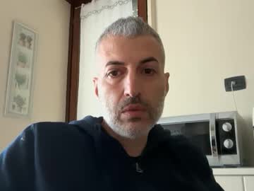 Manager82 Chaturbate stream image from March 16, 2026