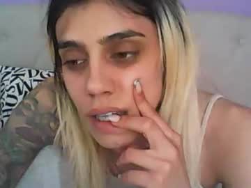 Littlelexy00 Chaturbate stream image from March 16, 2026
