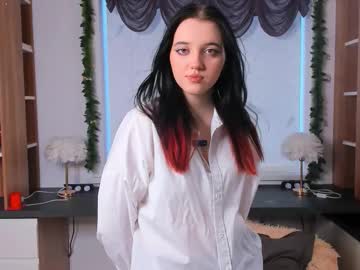 Pilarbelveal Chaturbate stream image from March 16, 2026