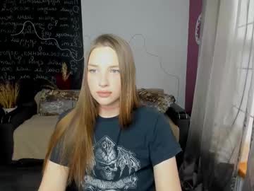 Dariaangels Chaturbate stream image from March 16, 2026