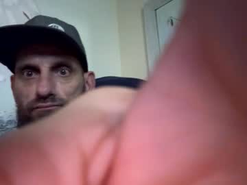 Waynedangle Chaturbate stream image from March 16, 2026