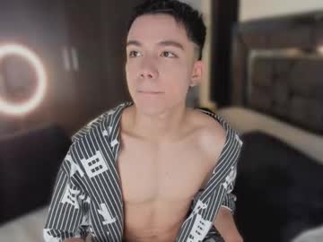 Alanblack1 Chaturbate stream image from March 16, 2026