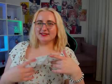Lioraardyn Chaturbate stream image from March 16, 2026