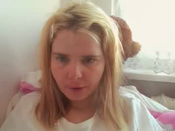 Elenaflirt Chaturbate stream image from March 16, 2026