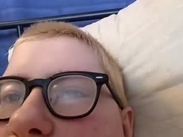 Midnightmochi69 Chaturbate stream image from March 16, 2026