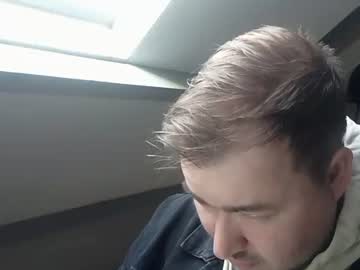 Nickoeoeoe Chaturbate stream image from March 16, 2026