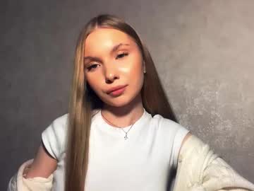 Adriannemuldowney Chaturbate stream image from March 16, 2026