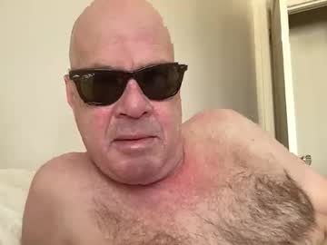 Chillpuppy Chaturbate stream image from March 16, 2026