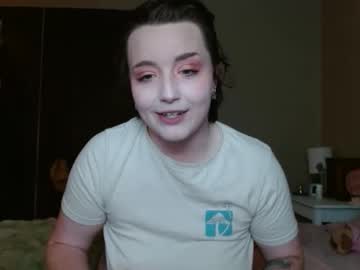Littlestpuppet Chaturbate stream image from March 16, 2026