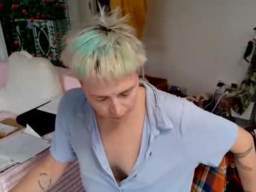 Ejrabloom Chaturbate stream image from March 16, 2026