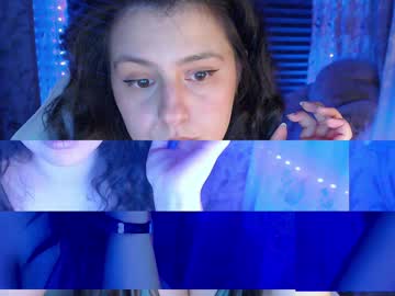 Melaniemoor Chaturbate stream image from March 16, 2026