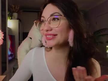 Romanticsonya Chaturbate stream image from March 17, 2026