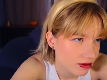 Cherlynreece Chaturbate stream image from March 17, 2026