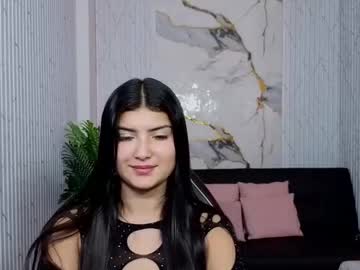 Hollyn_Tay Chaturbate stream image from March 17, 2026
