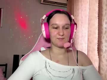 Chandamickens Chaturbate stream image from March 17, 2026