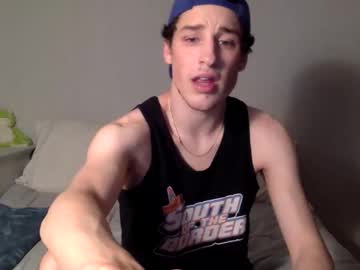 Shortiesn40s Chaturbate stream image from March 17, 2026