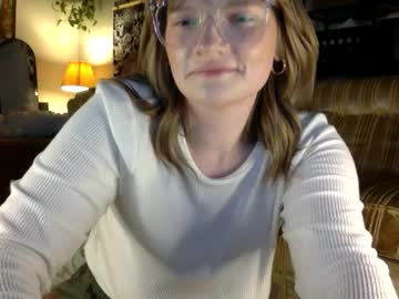 Steviemae_ Chaturbate stream image from March 17, 2026